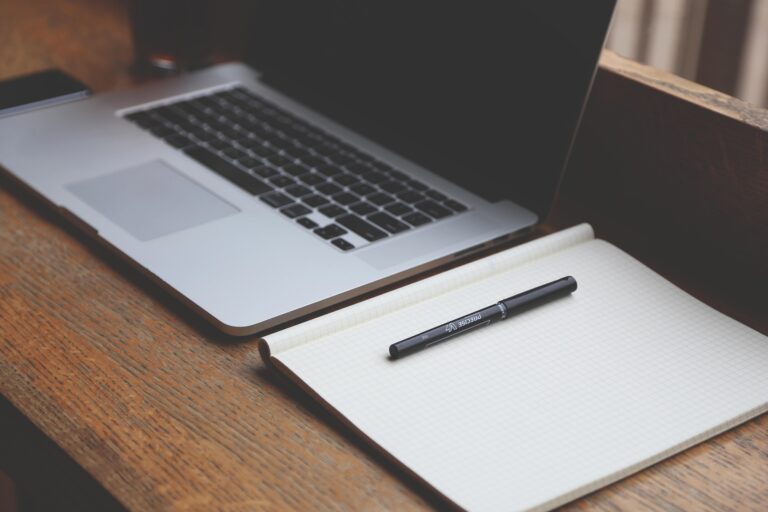 Enhancing Your Writing Skills: The Role of AI in Modern Content Creation and Storytelling Techniques
